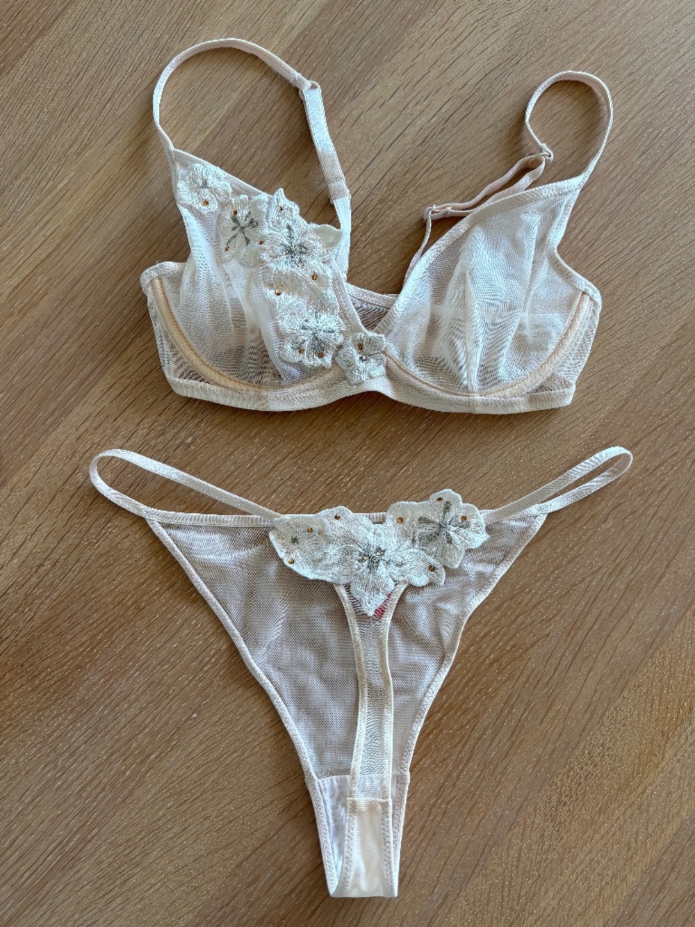 NWOT Marie Meili 32B Underwire Bra and Thong, floral applique